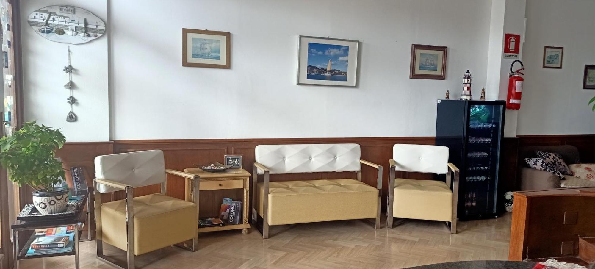 Hotel L'Approdo Brindisi Luaran gambar
